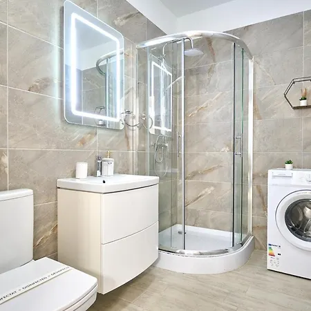 Seavibes B10 - Pool & Spa Beach Appartement *