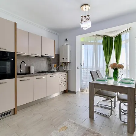 Seavibes B10 - Pool & Spa Beach Appartement