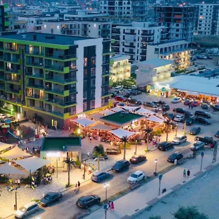 Seavibes B10 - Pool & Spa Beach