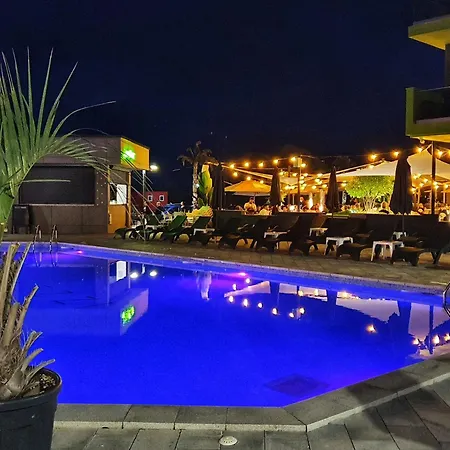 Seavibes B10 - Pool & Spa Beach 아파트 Năvodari